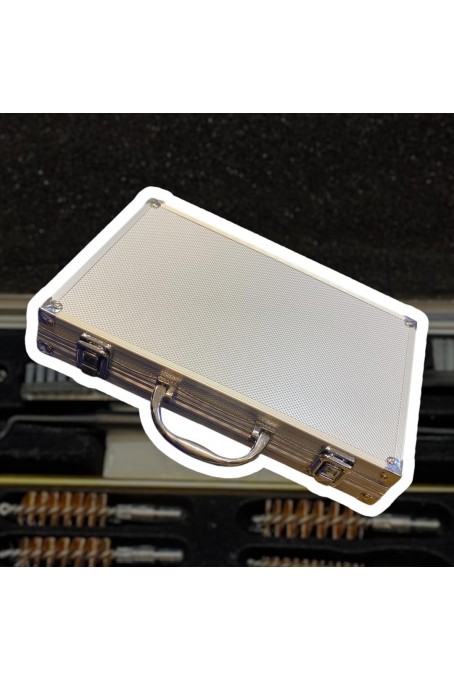 UNİVERSAL HARBİ TAKIMI METAL ÇANTALI UNİVERSAL HARBİ TAKIMI METAL ÇANTALI